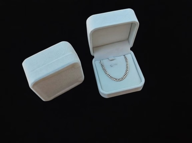 Ring display case front view